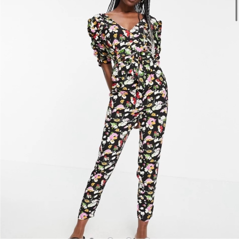 ASOS Design Floral Print Ruched Sleeve V-Neck Peg Leg Jumpsuit Romper - Size 8
